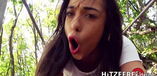  ◇ PUBLIC SEX SESSION! Young ◇ Anastasia Brokelyn ◇ Fucked in the Middle of a Park by Her Date! ◇ HITZEFREI.dating